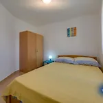 In With Sea View, Terrace, Air Conditioning, Wifi 4773-2 Apartment *