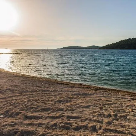 In With Sea View, Terrace, Air Conditioning, Wifi 4773-2 * Ražanj