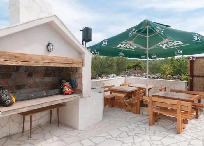 In With Sea View, Terrace, Air Conditioning, Wifi 4773-2 * Ražanj