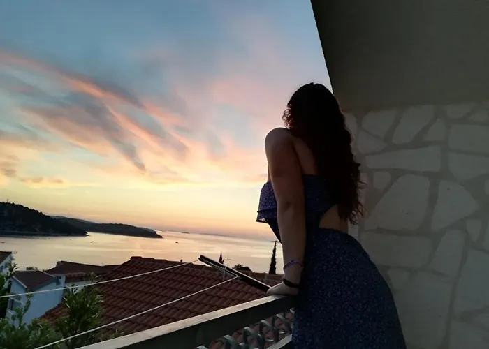 In With Sea View, Terrace, Air Conditioning, Wifi 4773-2 Daire *