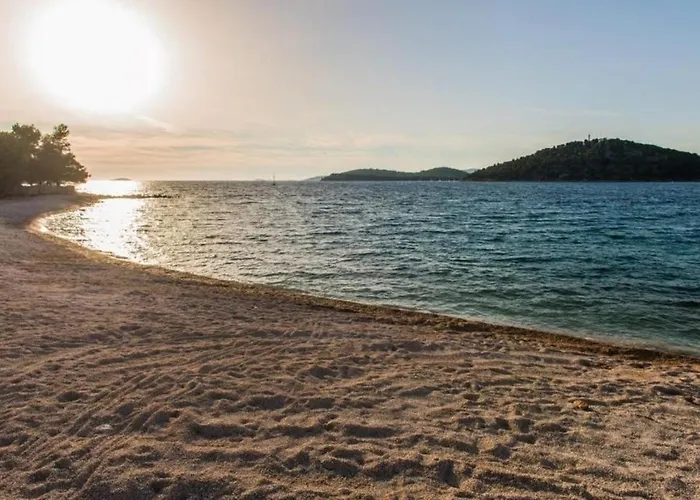 In With Sea View, Terrace, Air Conditioning, Wifi 4773-2 * Ražanj